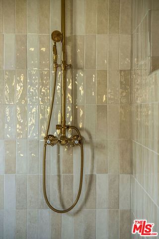 1208 S La Jolla Avenue, Los Angeles, CA 90035