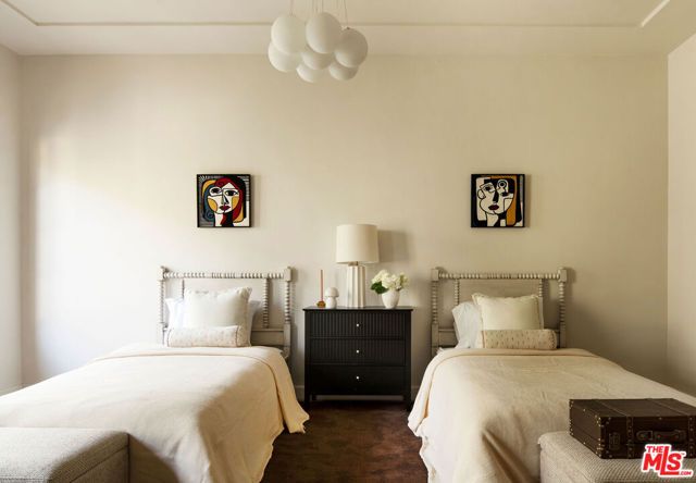 1208 S La Jolla Avenue, Los Angeles, CA 90035
