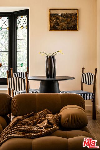 1208 S La Jolla Avenue, Los Angeles, CA 90035