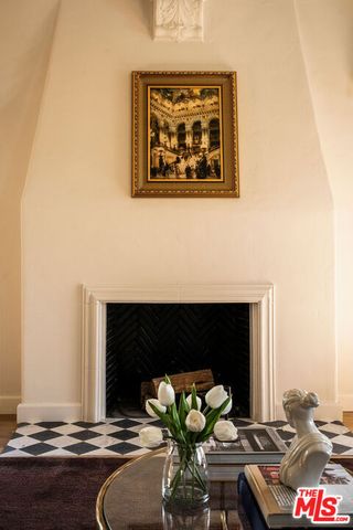 1208 S La Jolla Avenue, Los Angeles, CA 90035
