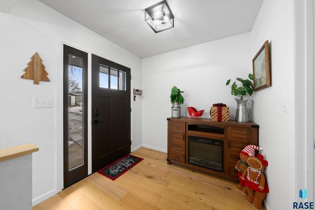 1121 S Splitrock Blvd Boulevard, Brandon, SD 57005