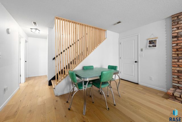 1121 S Splitrock Blvd Boulevard, Brandon, SD 57005