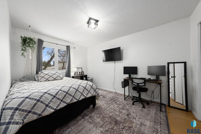 1121 S Splitrock Blvd Boulevard, Brandon, SD 57005