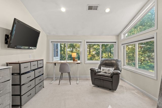 703 Old Bridge Ln 703, Bellingham, MA 02019