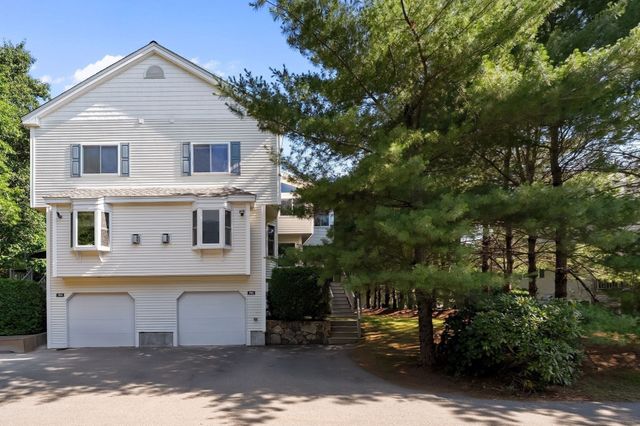 703 Old Bridge Ln 703, Bellingham, MA 02019