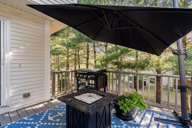 703 Old Bridge Ln 703, Bellingham, MA 02019