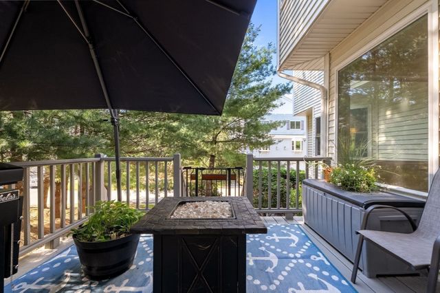 703 Old Bridge Ln 703, Bellingham, MA 02019