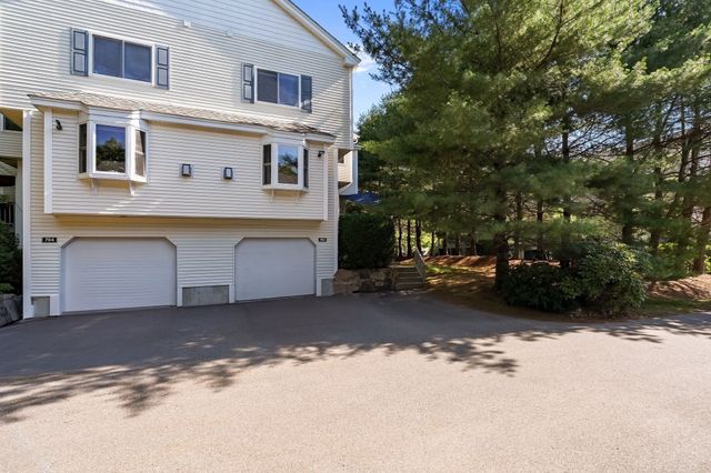 703 Old Bridge Ln 703, Bellingham, MA 02019