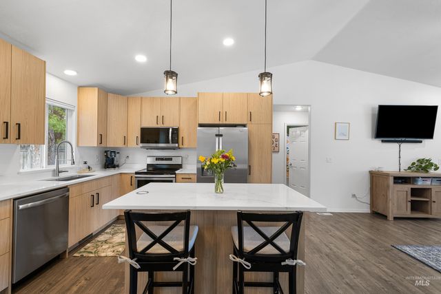 14285 Tara Street, Caldwell, ID 83607