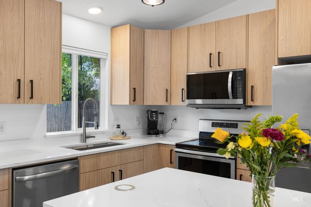 14285 Tara Street, Caldwell, ID 83607