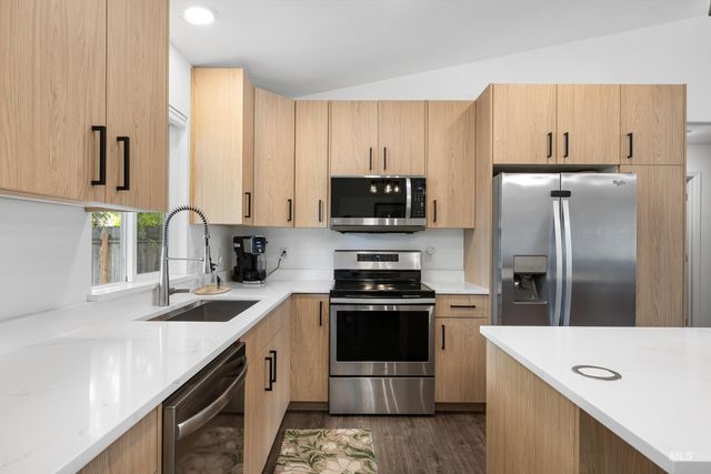14285 Tara Street, Caldwell, ID 83607
