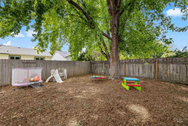14285 Tara Street, Caldwell, ID 83607