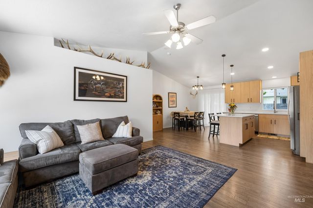 14285 Tara Street, Caldwell, ID 83607