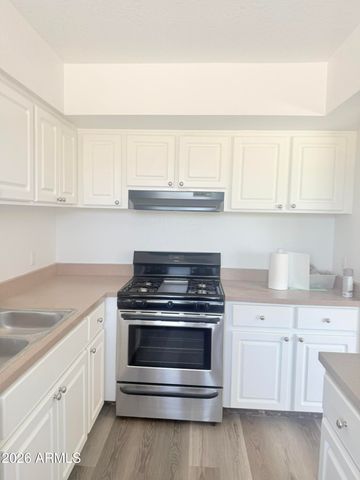 7141 N 16TH Street 212, Phoenix, AZ 85020