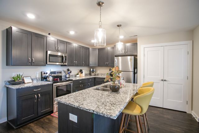 302B Ensley Ave, Old Hickory, TN 37138