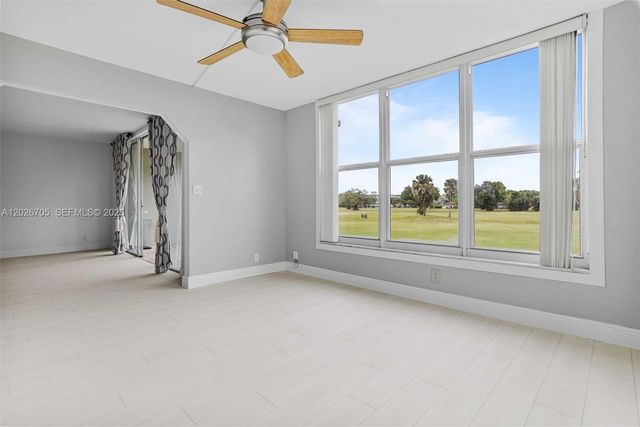 2651 S Course Dr 201, Pompano Beach, FL 33069