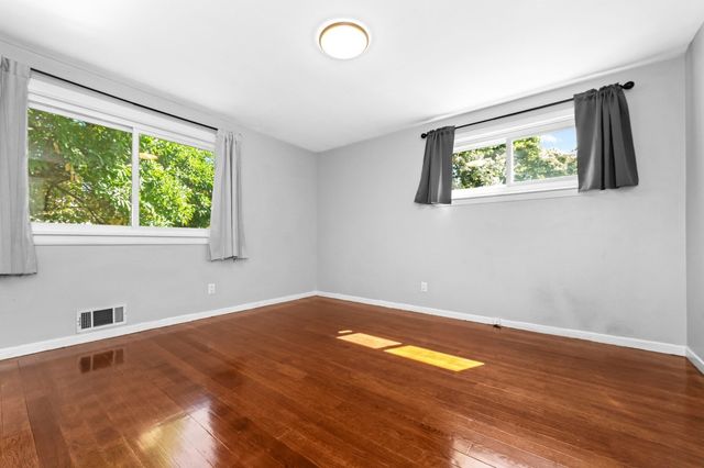 191 Kenrick St, Boston, MA 02135