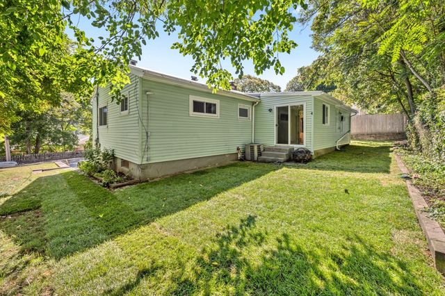 191 Kenrick St, Boston, MA 02135