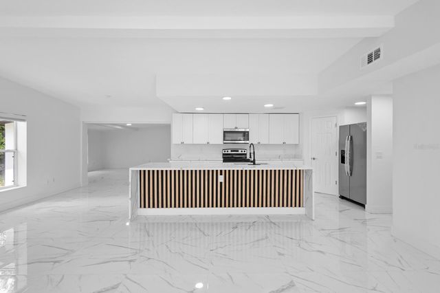 1511 E HORATIO AVENUE, Maitland, FL 32751