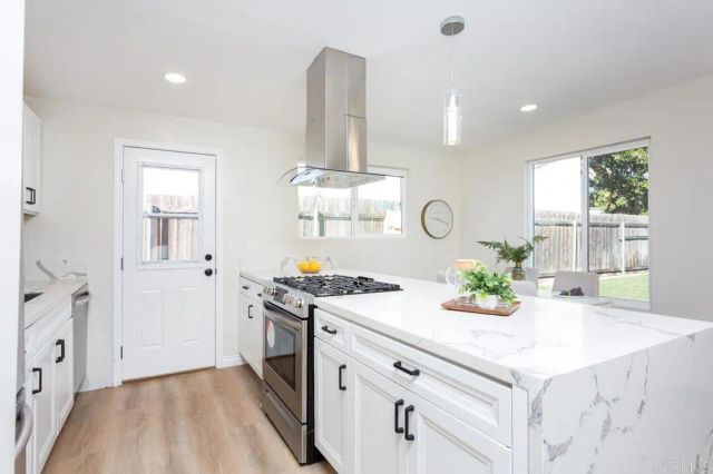 924 Florida Street, Imperial Beach, CA 91932