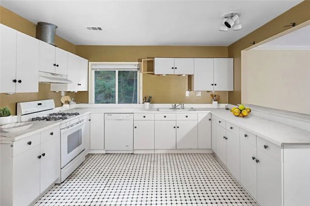 21431 Stans Lane, Laguna Beach, CA 92651