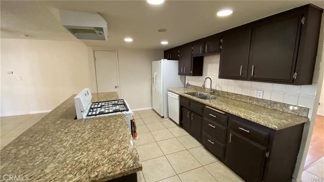 532 Fern Place, Hemet, CA 92543