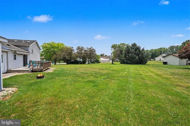 43 WHEATFIELD DR, Carlisle, PA 17015