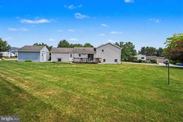 43 WHEATFIELD DR, Carlisle, PA 17015