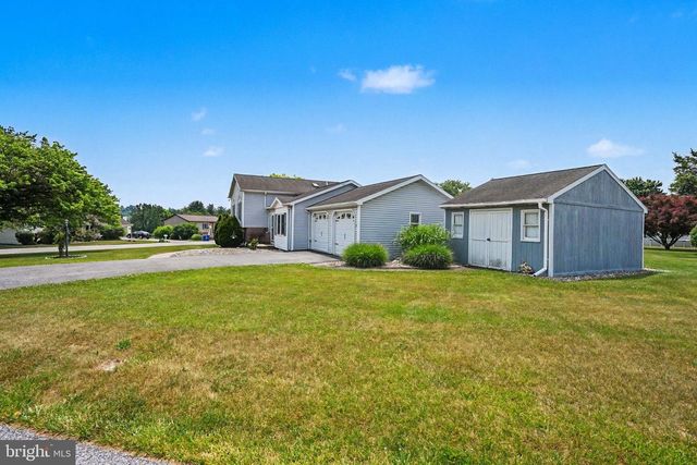 43 WHEATFIELD DR, Carlisle, PA 17015