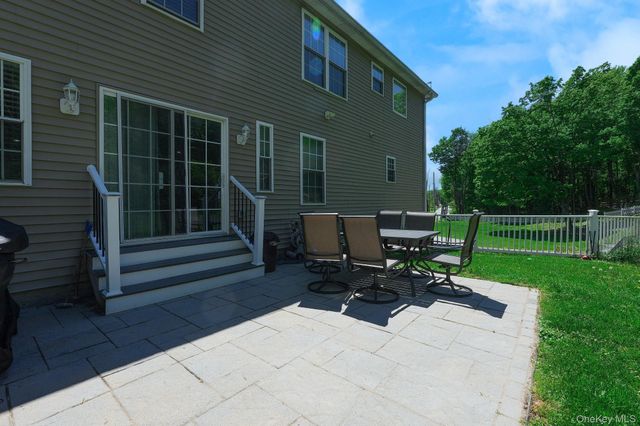 94 Robinson Lane, Wappingers Falls, NY 12590