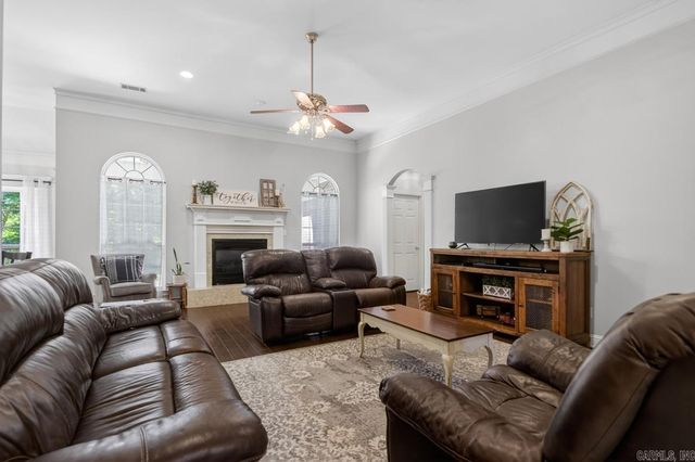 1425 River Pointe Court, Benton, AR 72019