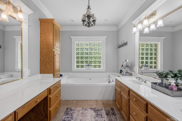 1425 River Pointe Court, Benton, AR 72019