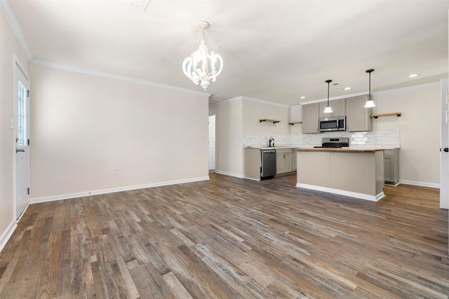 460 IVY DR, Oakland, TN 38060