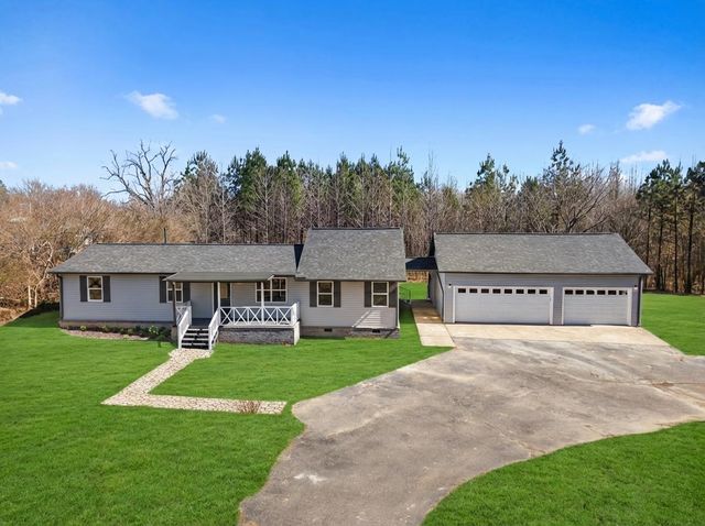 460 IVY DR, Oakland, TN 38060