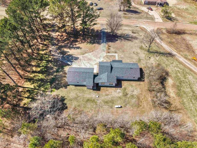 460 IVY DR, Oakland, TN 38060