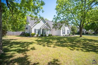 111 Grove Lane, Kathleen, GA 31047