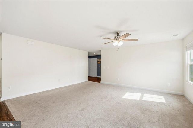 53 ELSTOW WAY, Martinsburg, WV 25405