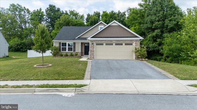 53 ELSTOW WAY, Martinsburg, WV 25405