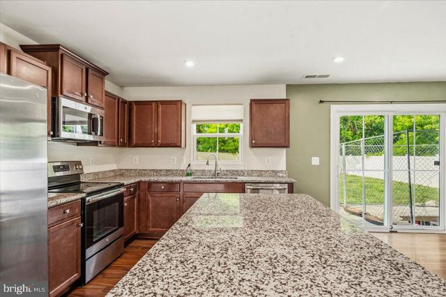 53 ELSTOW WAY, Martinsburg, WV 25405