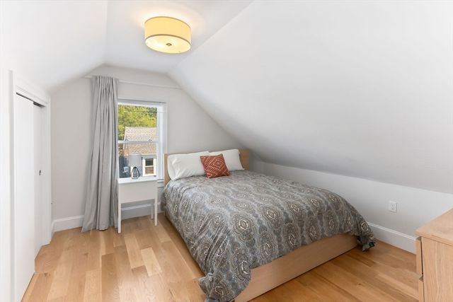 327-329 Hurley St 2, Cambridge, MA 02141