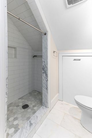 327-329 Hurley St 2, Cambridge, MA 02141