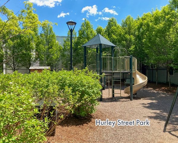 327-329 Hurley St 2, Cambridge, MA 02141