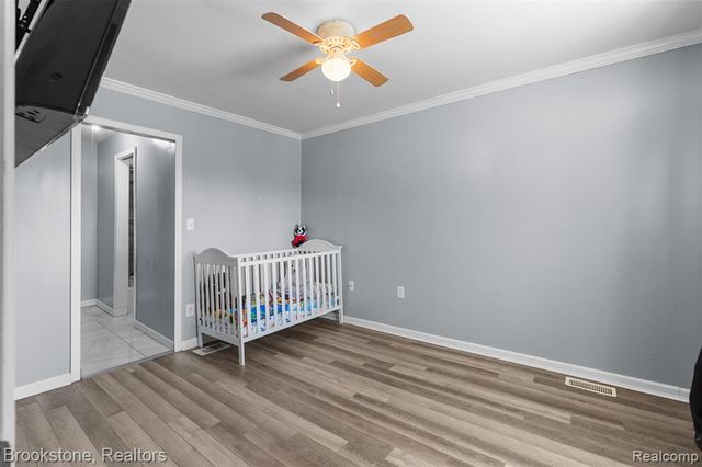 23722 Brest, Taylor, MI 48180