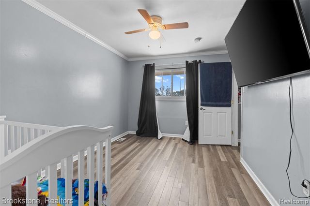 23722 Brest, Taylor, MI 48180