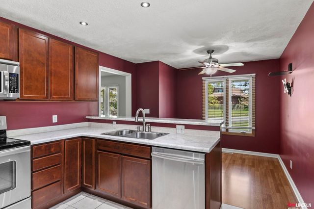 4321 S 60 Street, Lincoln, NE 68516