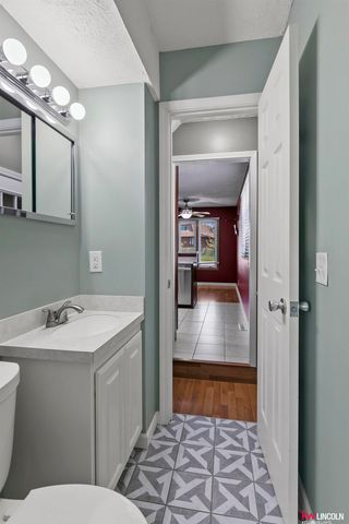 4321 S 60 Street, Lincoln, NE 68516