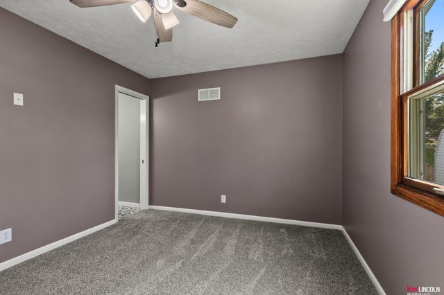 4321 S 60 Street, Lincoln, NE 68516