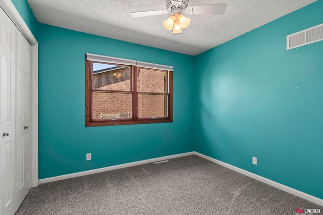 4321 S 60 Street, Lincoln, NE 68516