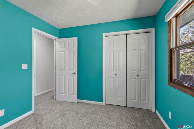 4321 S 60 Street, Lincoln, NE 68516