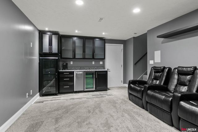 4321 S 60 Street, Lincoln, NE 68516
